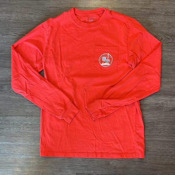 Southern Tide sailboat sleeve pocket tee - Picture 4 of 6